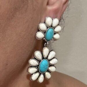 White Green Turquoise Flower Decor Drop Earrings